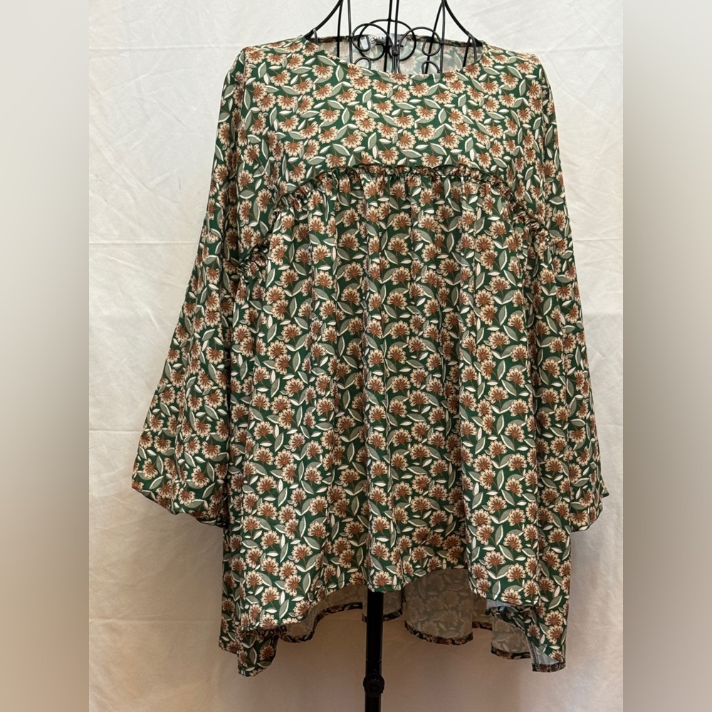 428 - BellanBlue Asymmetrical Floral Green Top